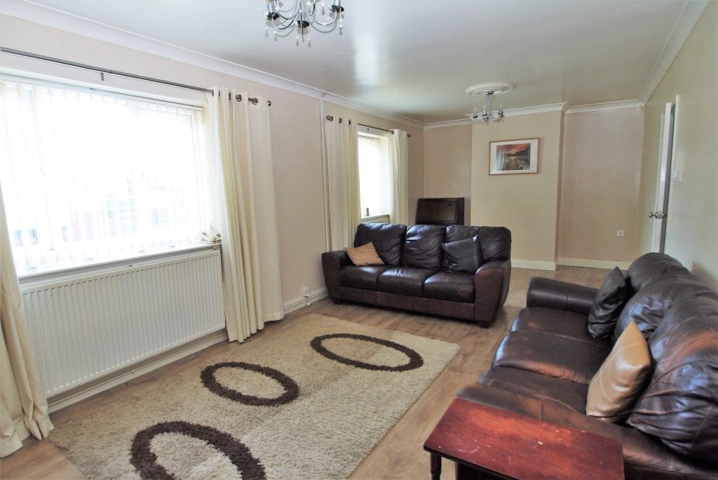 Attlee Avenue, Doncaster - Large Living Room