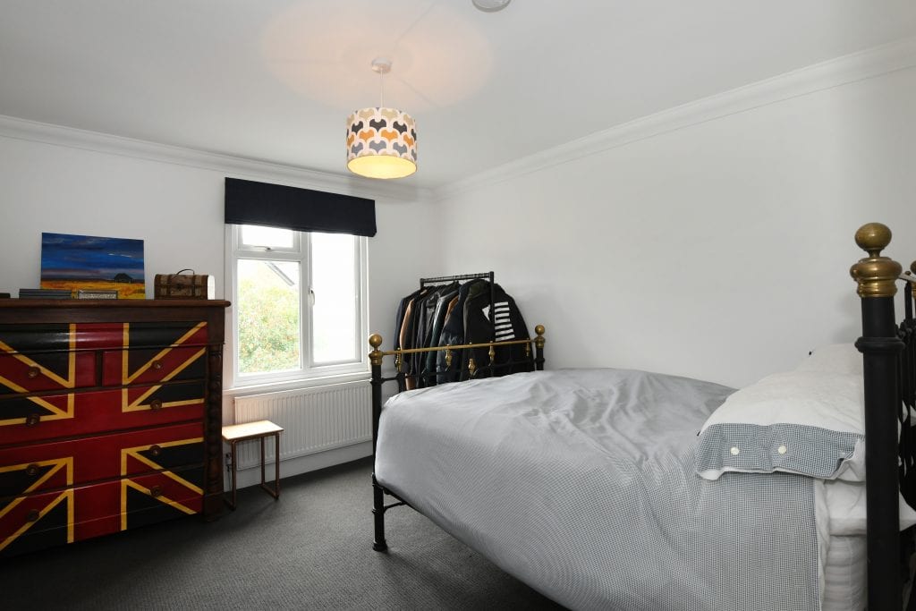 18 Greenford Avenue, Hanwell - Bedroom 1