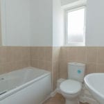 Avocet Place, Mansfield - Family Bathroom