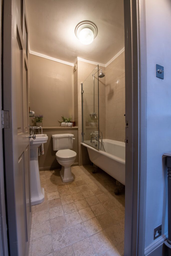 Second floor bathroom - The Southend, Ledbury HR8 2EY