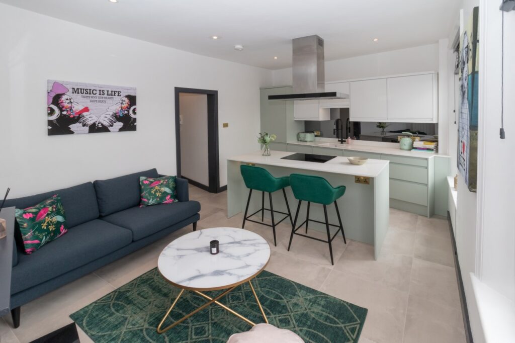 Norwood High Street Apartment - Open Plan Living / Kitchen Area