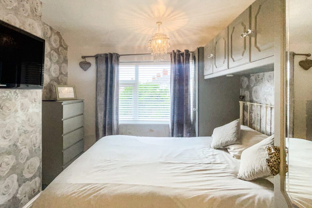 30 Longfield Road - Bedroom 2