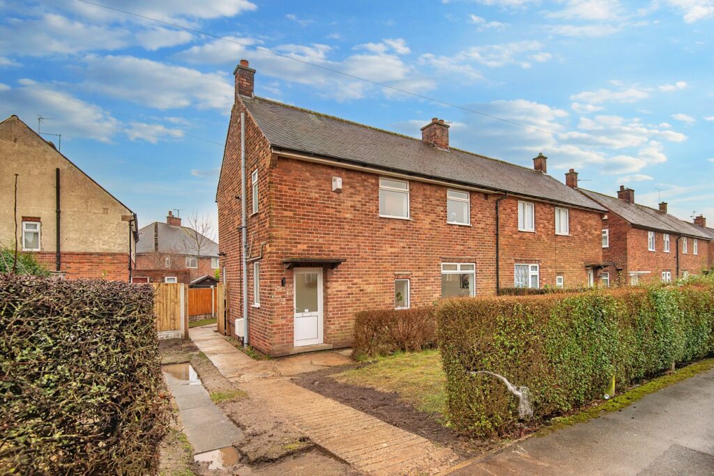 Manor Road - Front of House