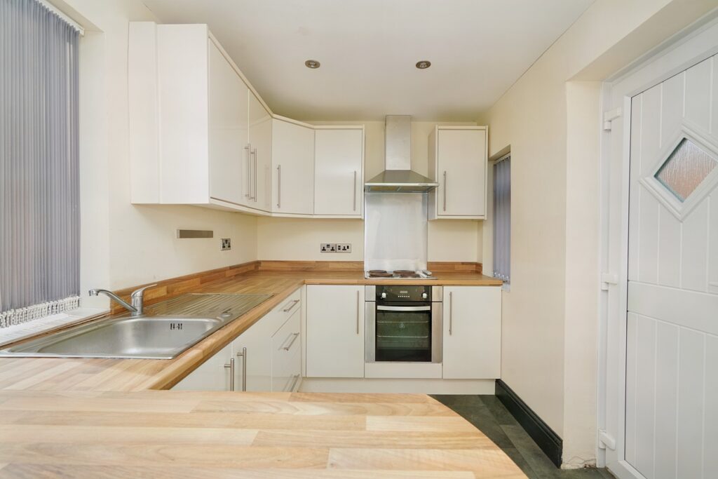 17 Garden Terrace - Kitchen