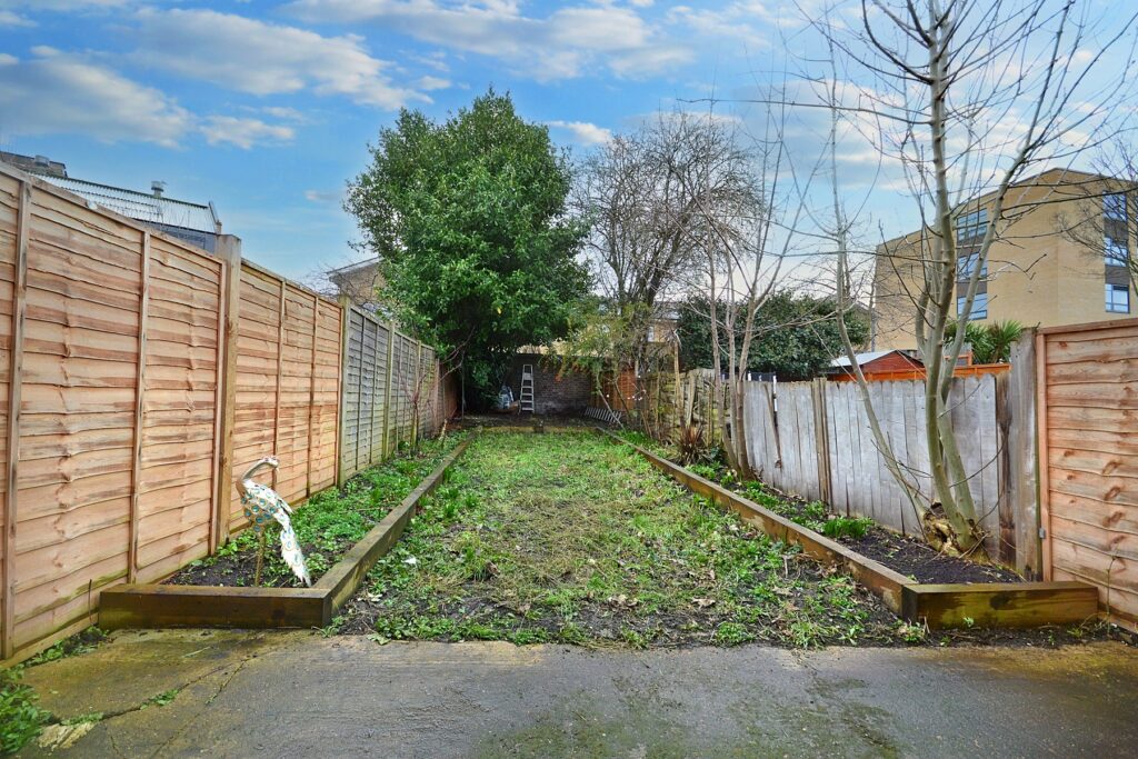 Denzil Road - Garden