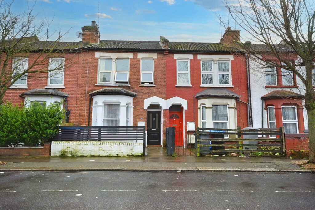 Denzil Road - Front of House