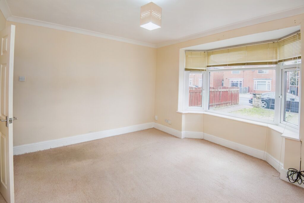 31 Shaldon Grove Living room