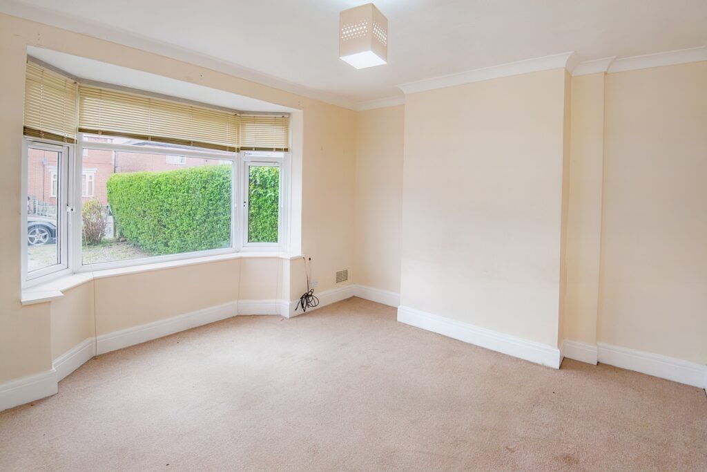 31 Shaldon Grove Lounge