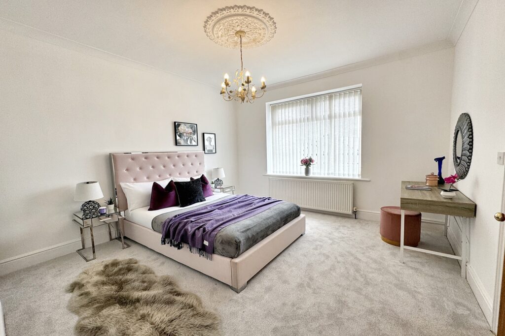 Glenhurst, Flint Hill Bank - Master Bedroom