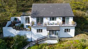 Brackenside, Landaviddy Lane, Polperro, Looe, PL13 2RU