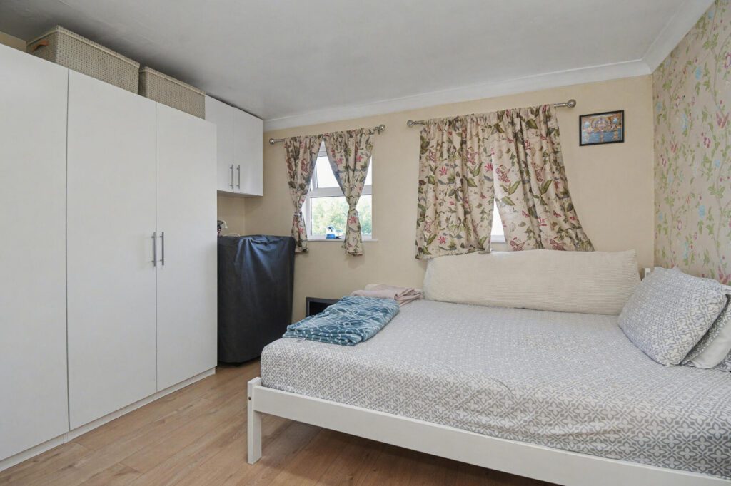Hanworth Road - Bedroom 1