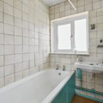 Hill Rise - Bathroom