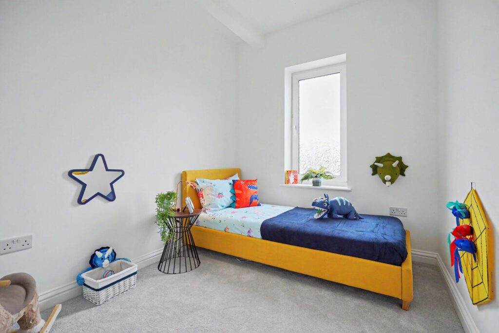 Oversetts - Bedroom 3