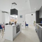 Oversetts - Kitchen Diner