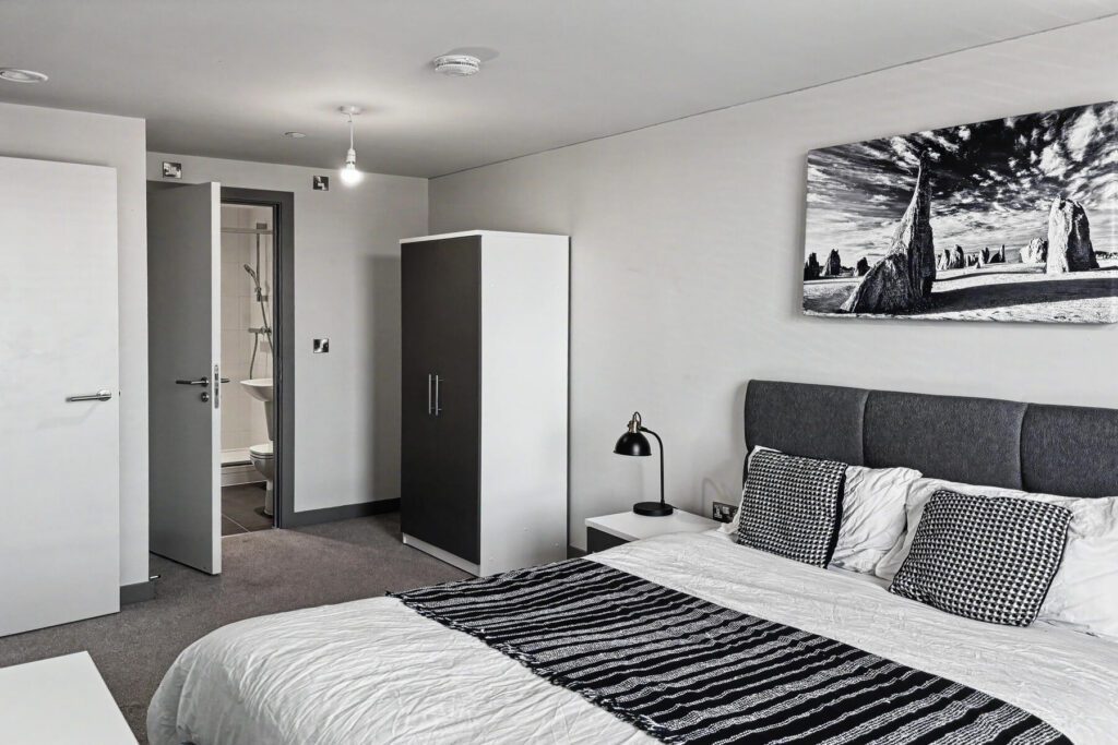 JQ Rise - Bedroom 1