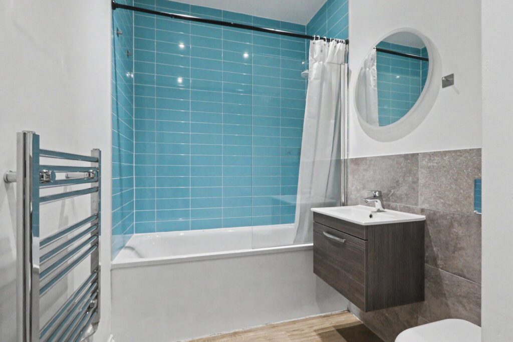 Bank Street - Bathroom