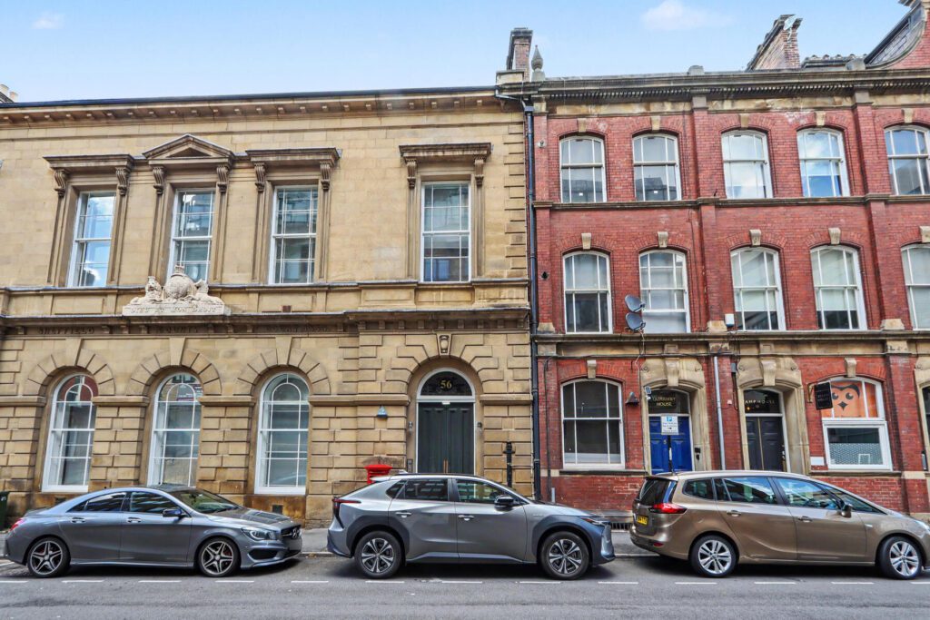 Bank Street - Front