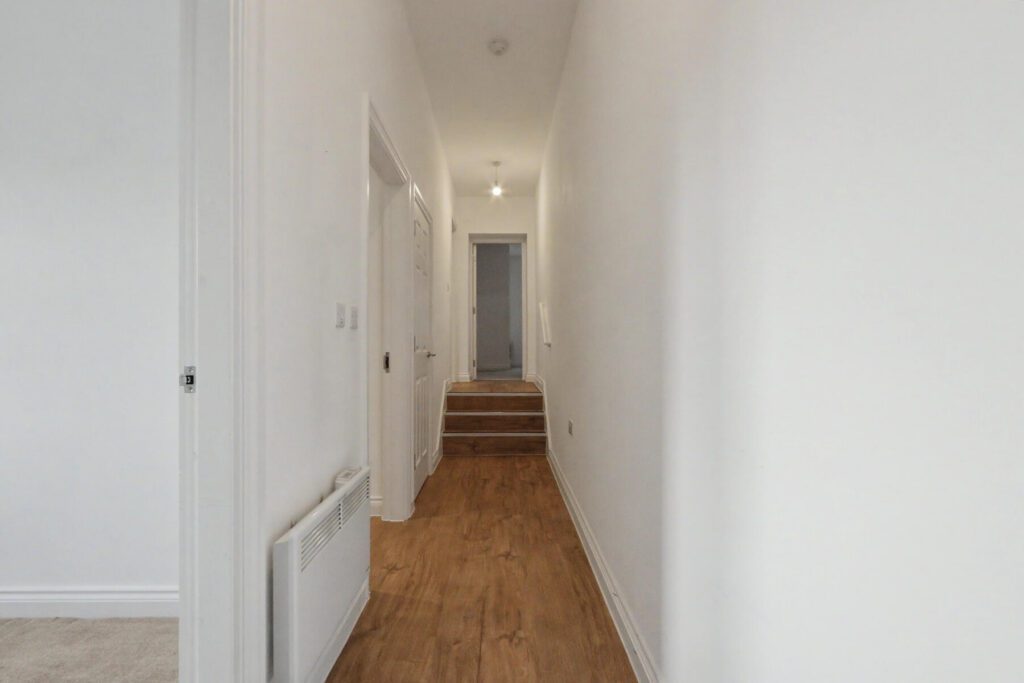 Bank Street - Hall